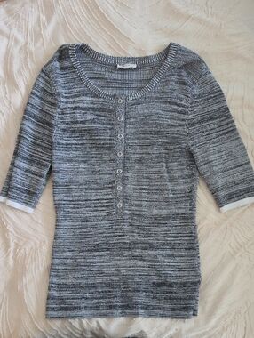 A.L.C. Gray Marled Short-Sleeve Scoop-Neck Button Top